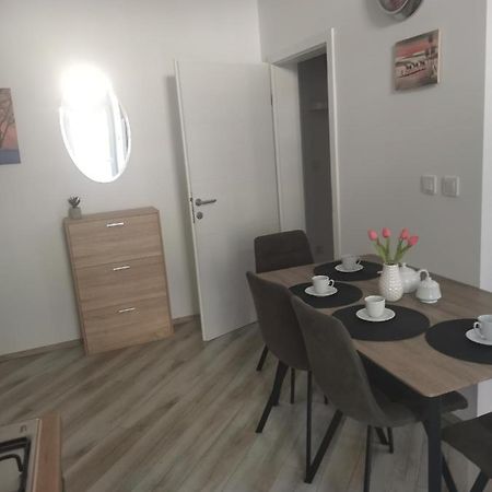 Studio Apartman Kristina Pula Exterior photo