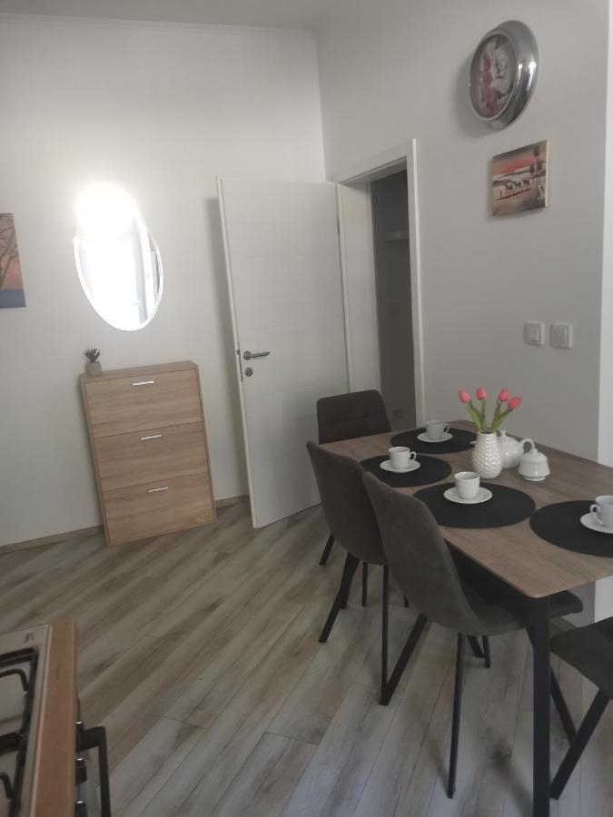 Studio Apartman Kristina Pula Exterior photo